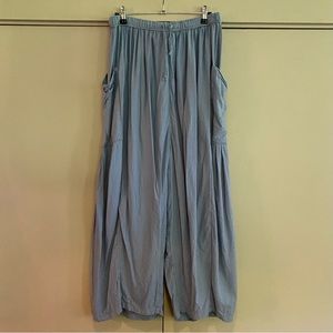 Women’s large, light blue Quinn pants by Free People